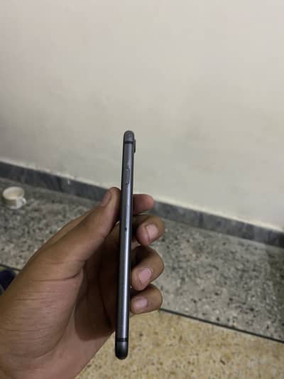 Apple iPhone 8