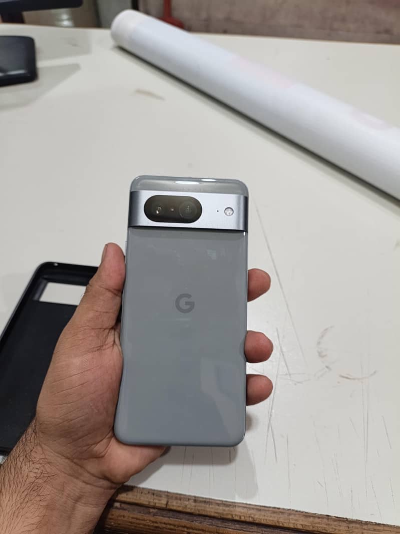 Google Pixel 8a 1