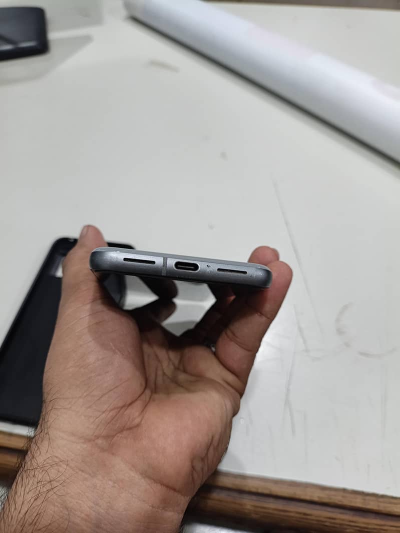 Google Pixel 8a 2