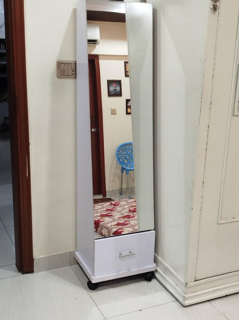 new mirror 0