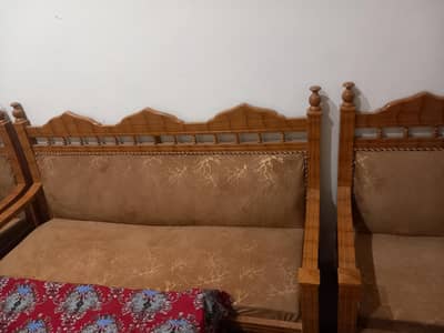 6 seater sofa with table 4 months used