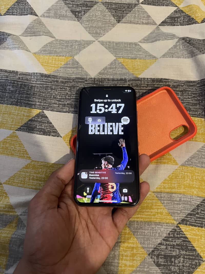 Apple iPhone XS 0