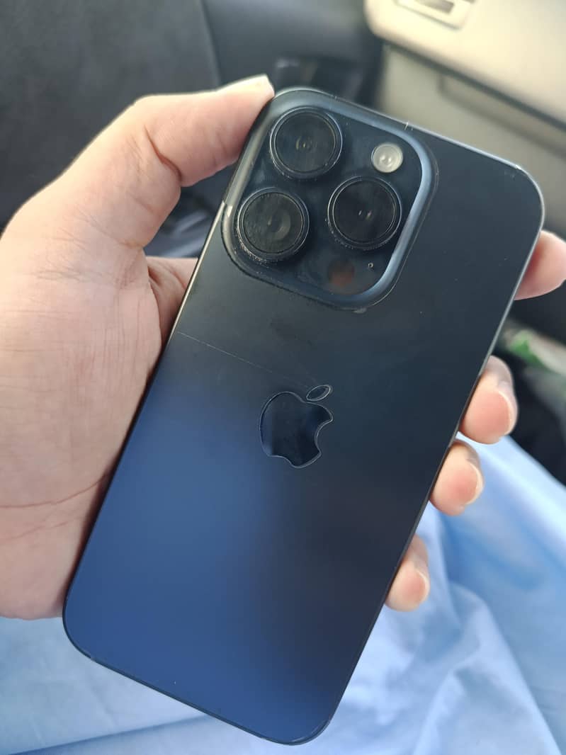 Apple iPhone 15 Pro 0