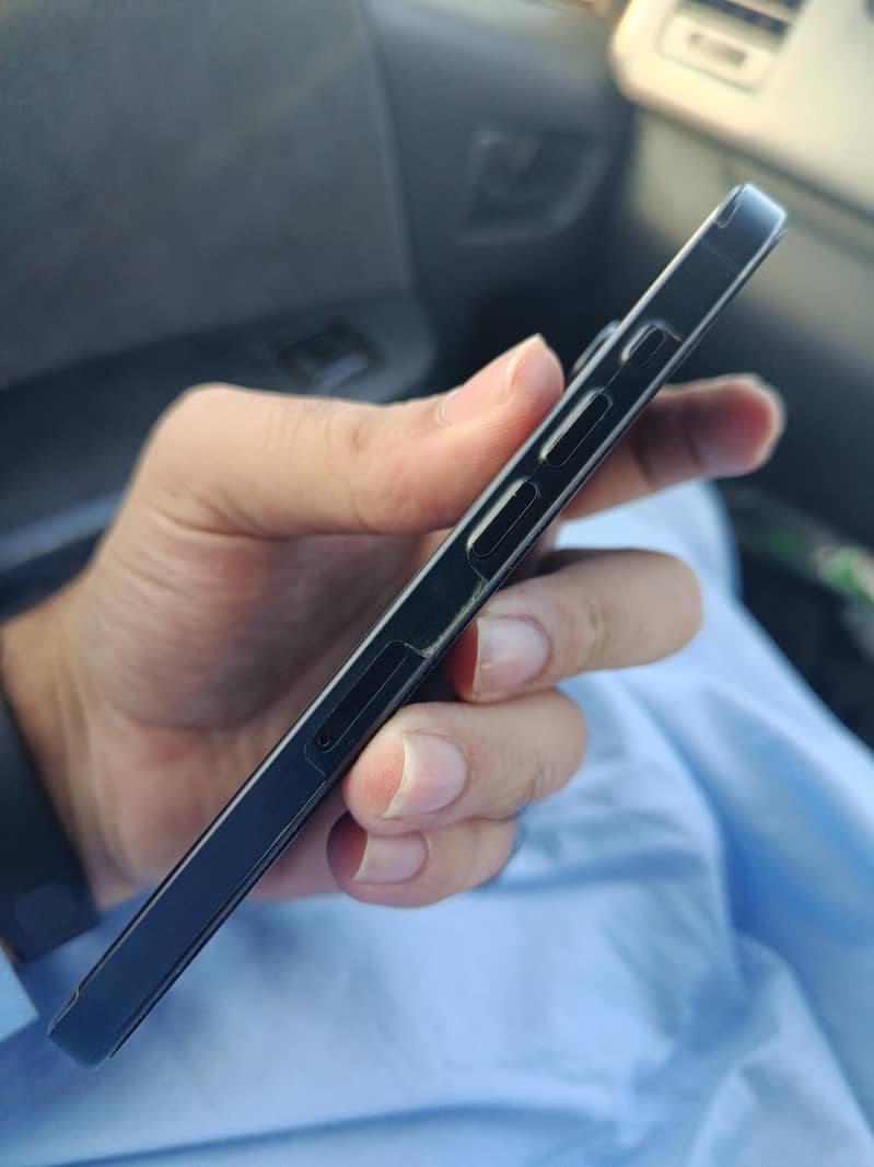 Apple iPhone 15 Pro 1
