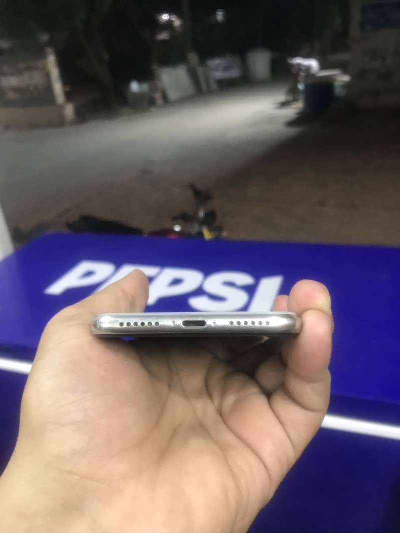 Apple iPhone X 2