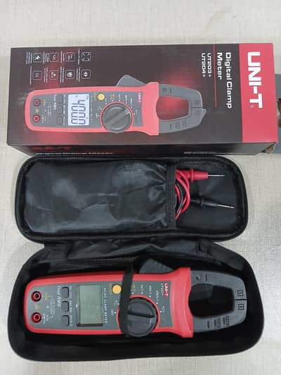 Digital clamp meter
