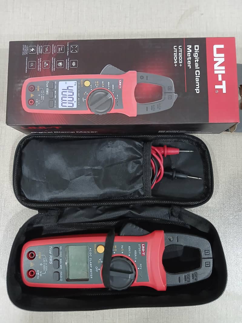 Digital clamp meter 0