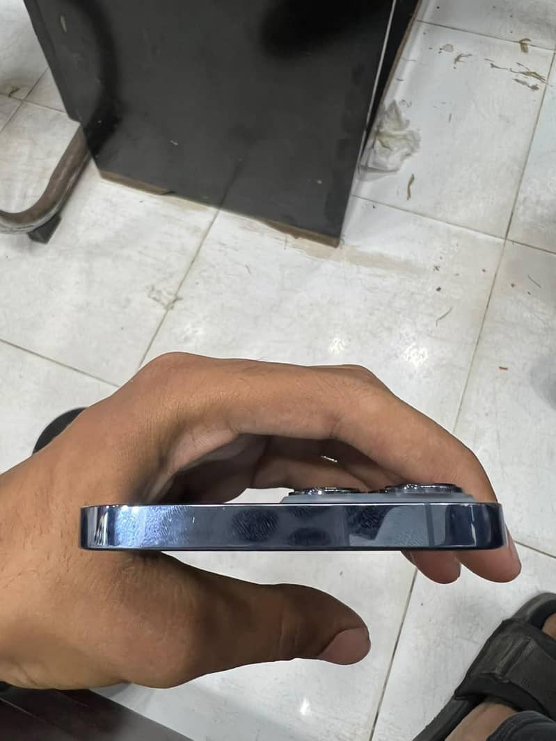 Apple iPhone 13 Pro Max 5