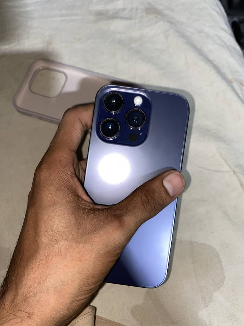 Apple iPhone 14 Pro 3