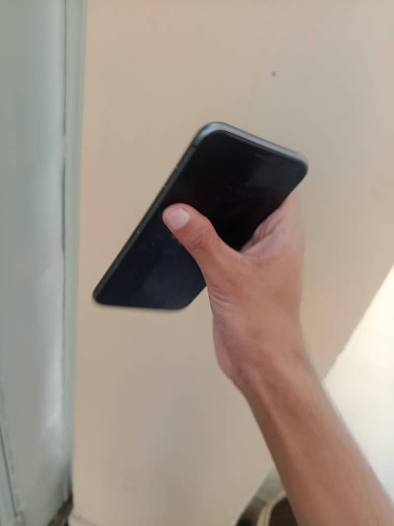Apple iPhone 11 2