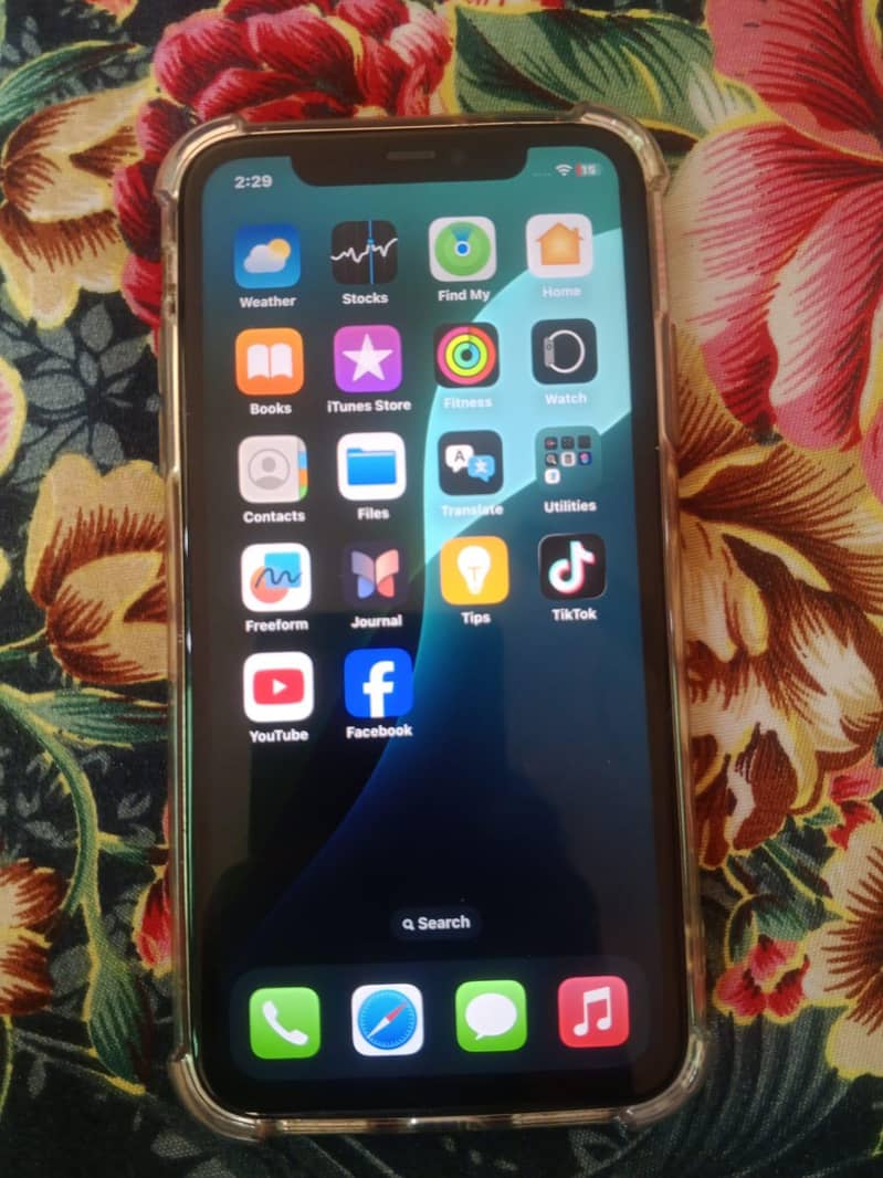 Apple iPhone 11 8