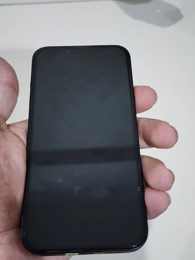 Apple iPhone 14 4