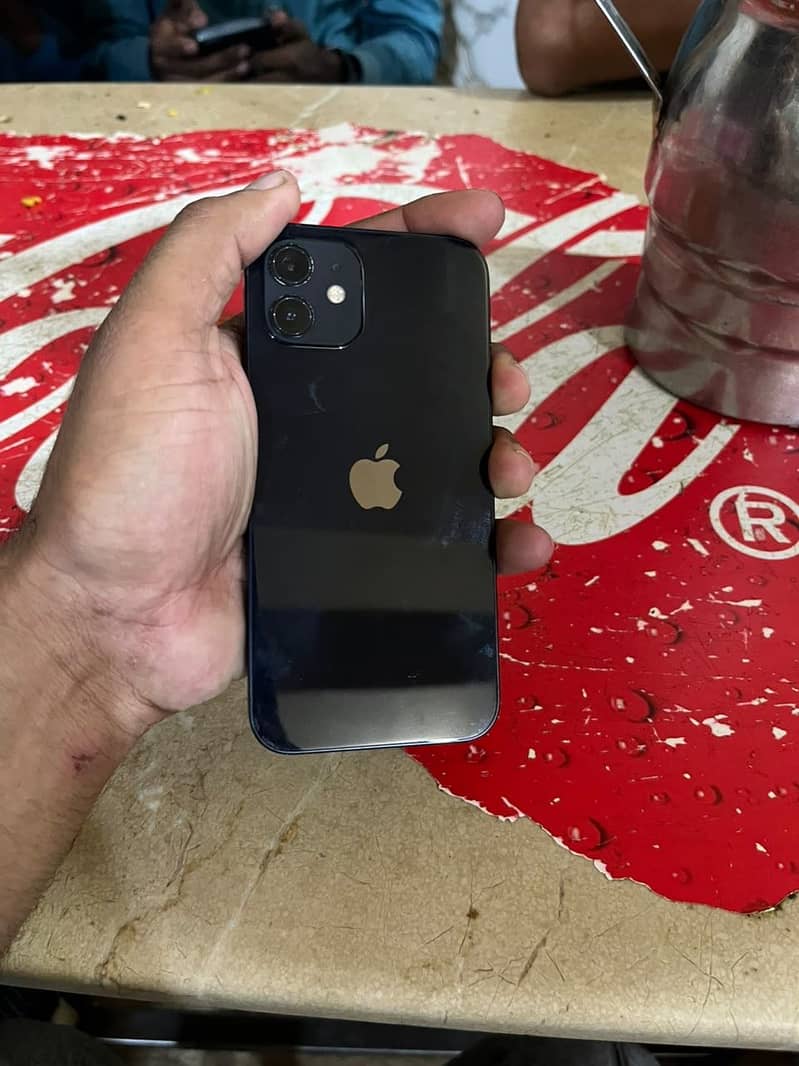 Apple iPhone 12 0