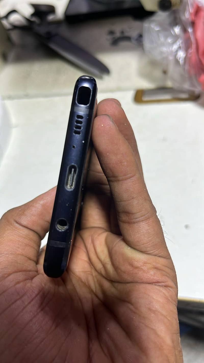 Samsung Mobile Note 9 4