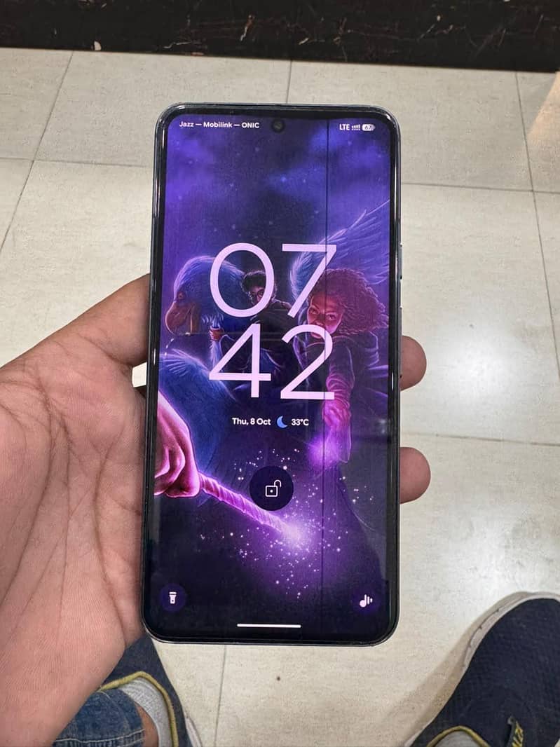 Google Pixel 8 5