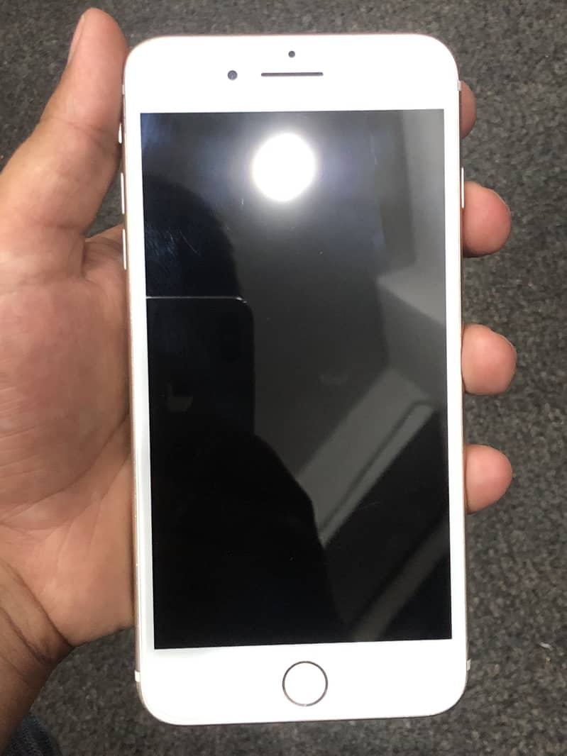 Apple iPhone 7 Plus 3