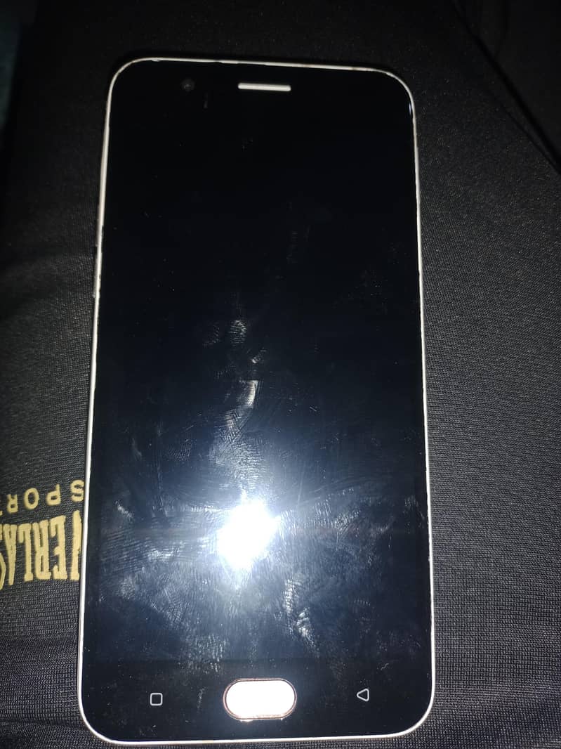 OPPO A57 0