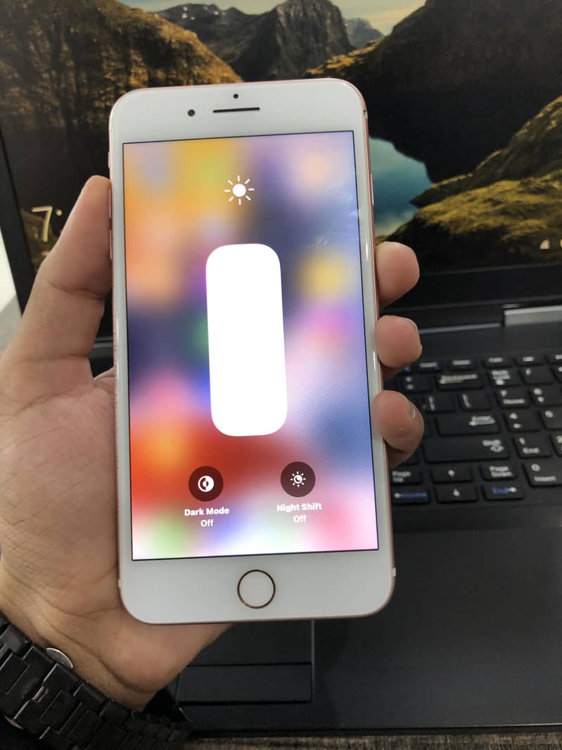 Apple iPhone 7 Plus 1