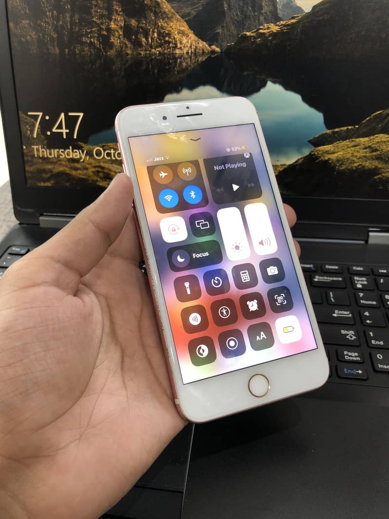 Apple iPhone 7 Plus 2