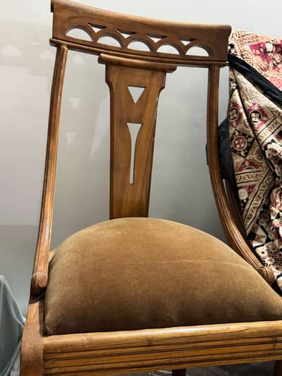 Dining Table with 8 Chairs