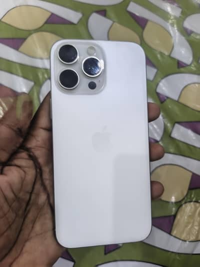 Apple iPhone 16 Pro Max