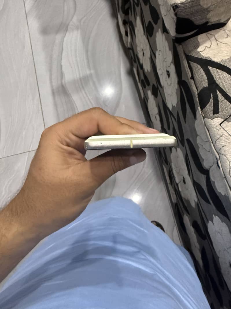 Google Pixel 7 5