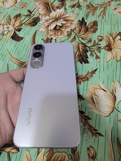 Vivo V70 FE 5G