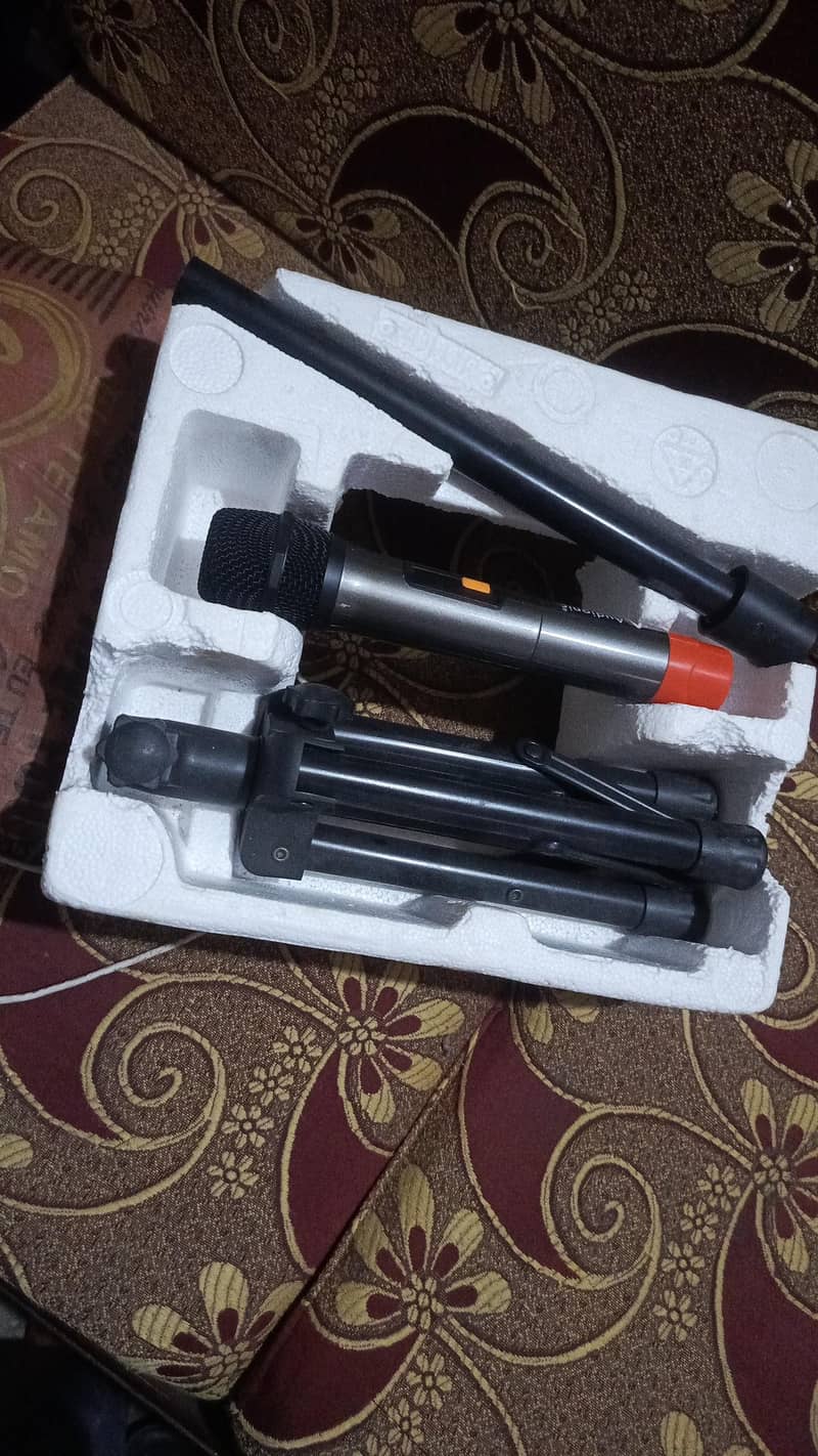 Audionic Speaker MH_808 10/10Condition 1
