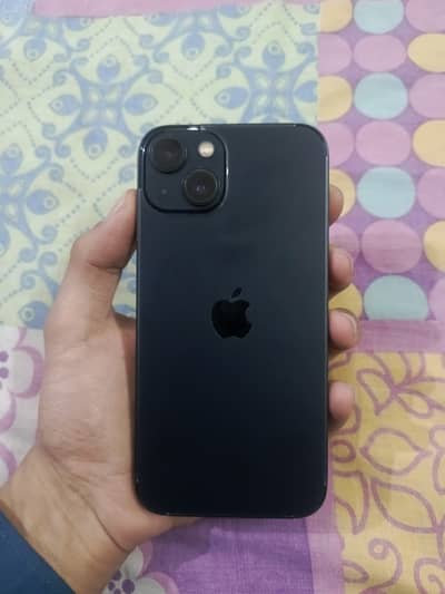 Apple iPhone 13