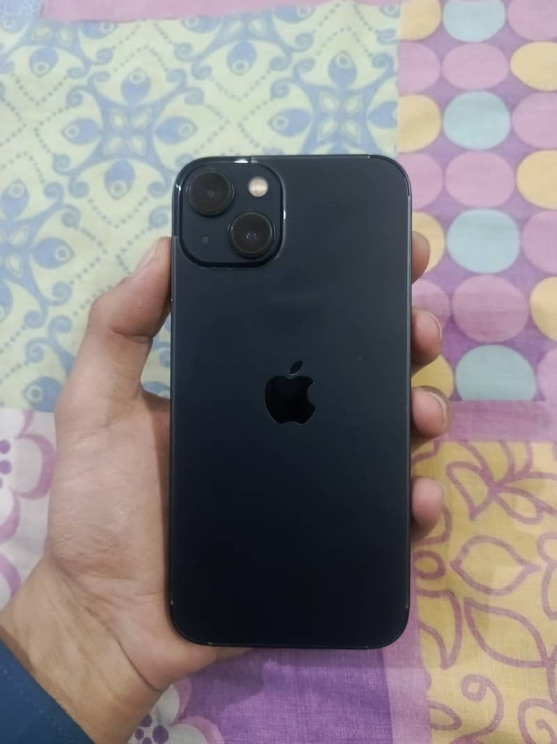 Apple iPhone 13 0