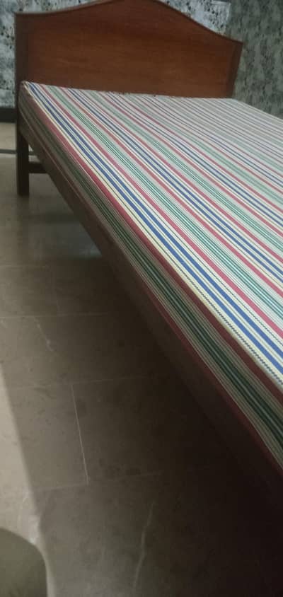 2 x Single Beds with Mattress (Foam)