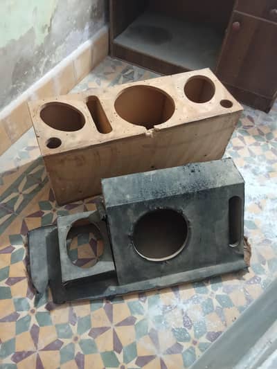 speaker box
