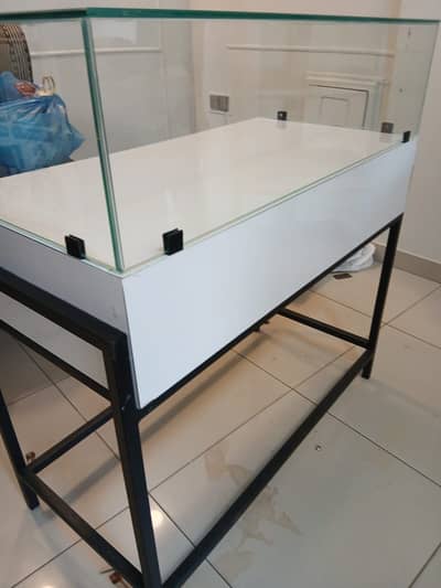 Shop /boutique Furniture’s