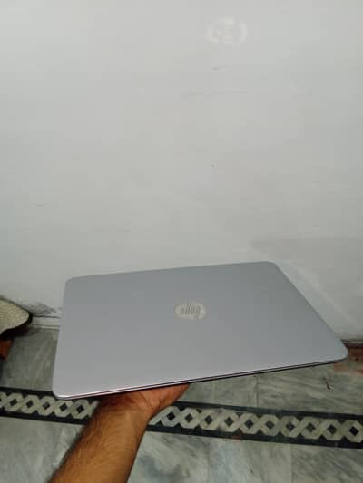 HP EliteBook 840 G3 | Core i5 6th Gen | 8Gb RAM | 256Gb SSD |