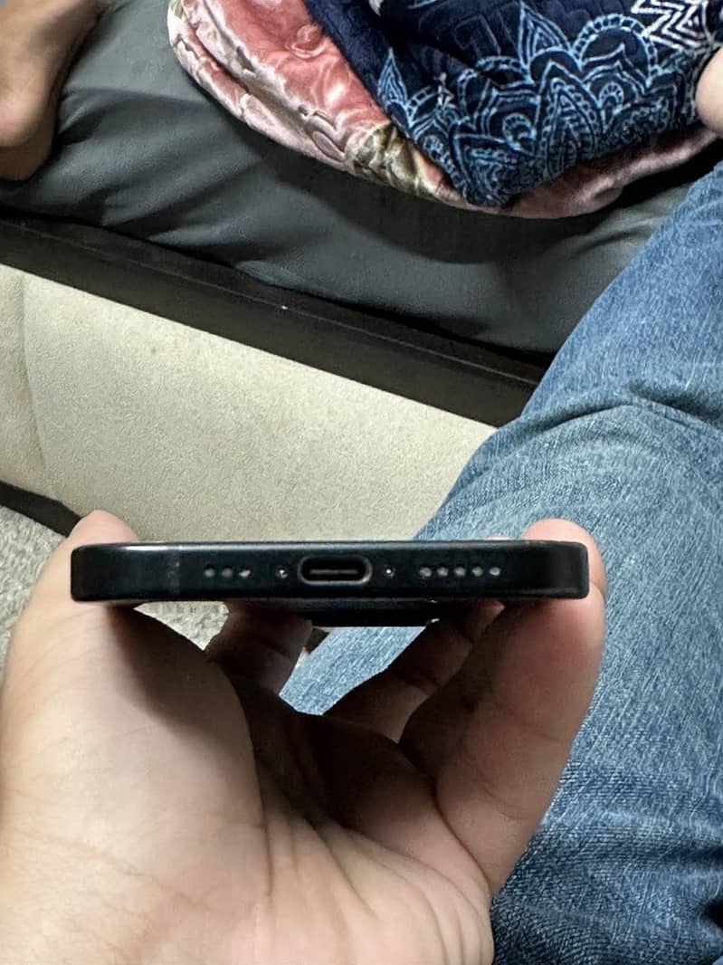 Apple iPhone 15 3