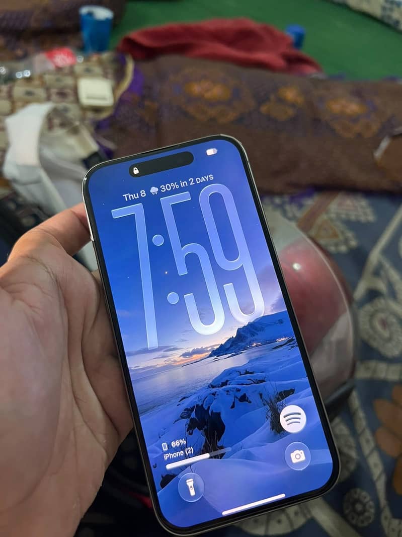 Apple iPhone 15 Pro 2