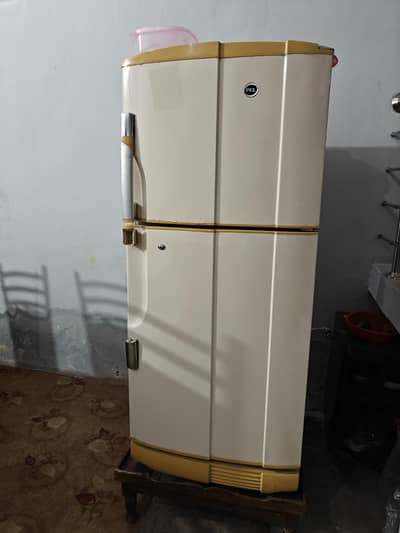 Pel Fridge 8.4F double