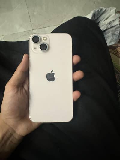 Apple iPhone 13
