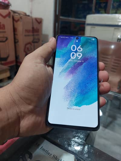 Samsung Mobile S21 FE
