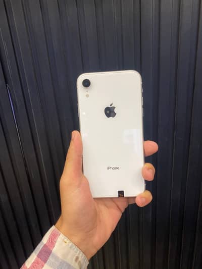 Apple iPhone XR