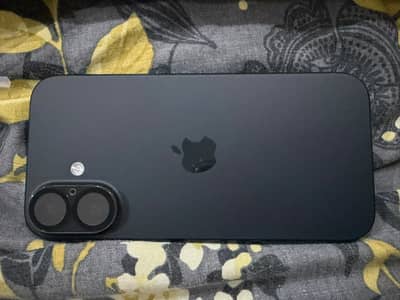 Apple iPhone 16