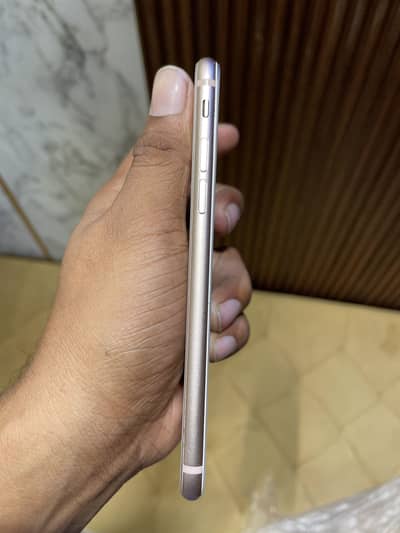 Apple iPhone 8