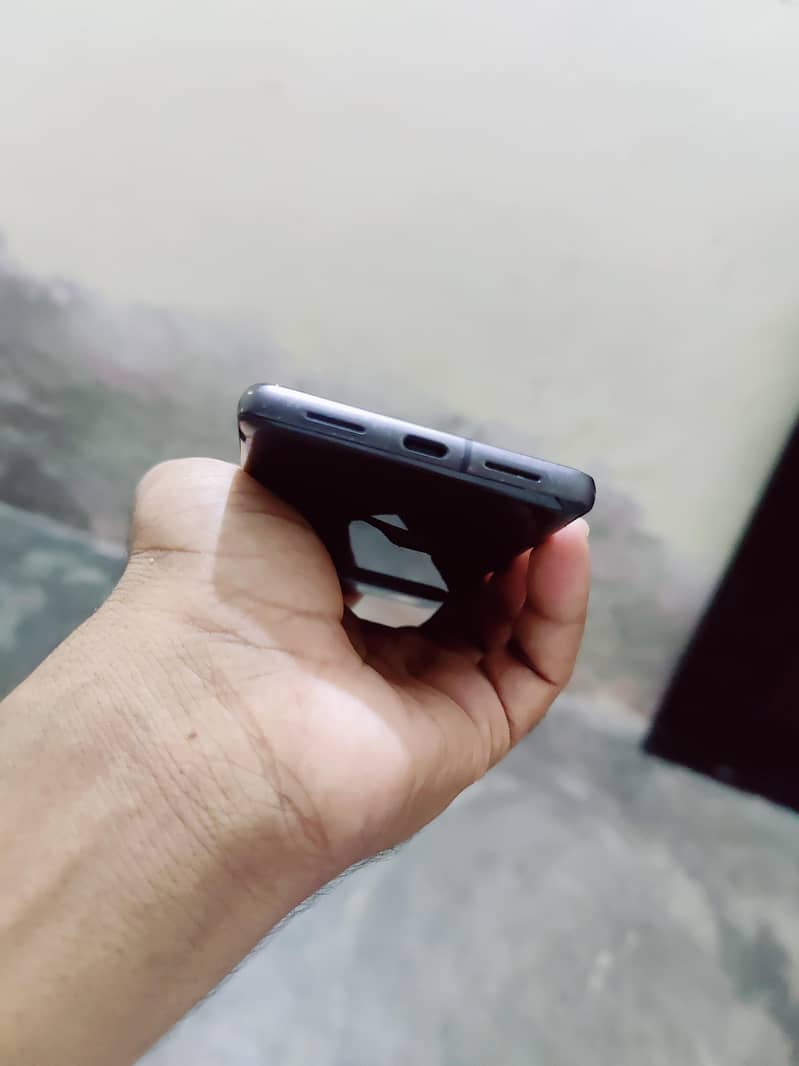 Google Pixel 7 4