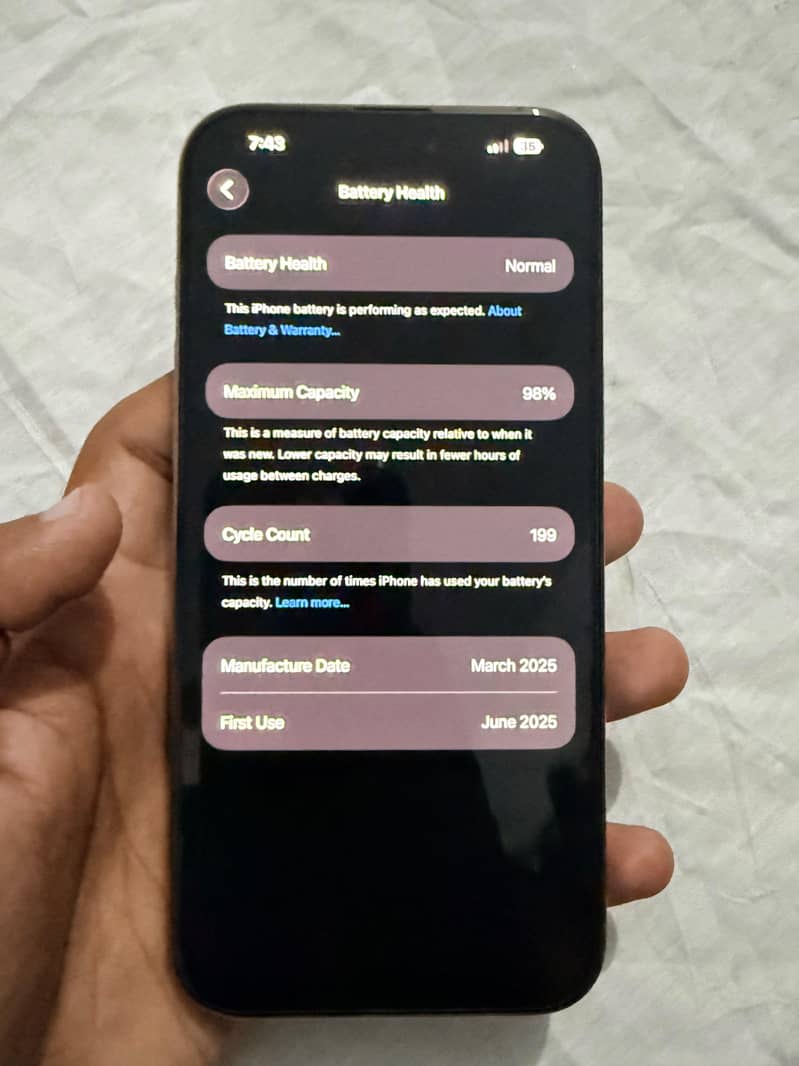 Apple iPhone 16 Pro Max 8