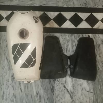 125 Tanki and tapy in good condition