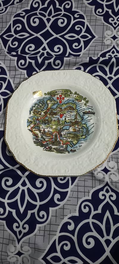 Vintage Carrigcraft Ireland collector plate