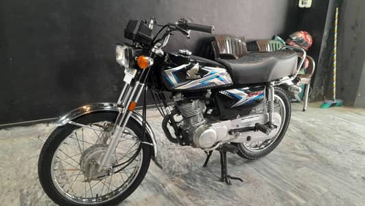 Honda CG 125 24 Sticker 25