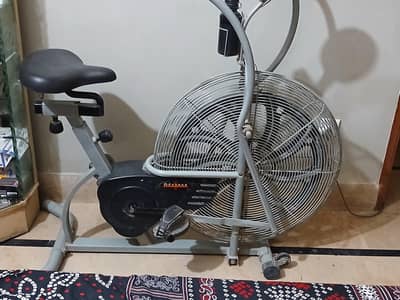 Exercise machine Cycle