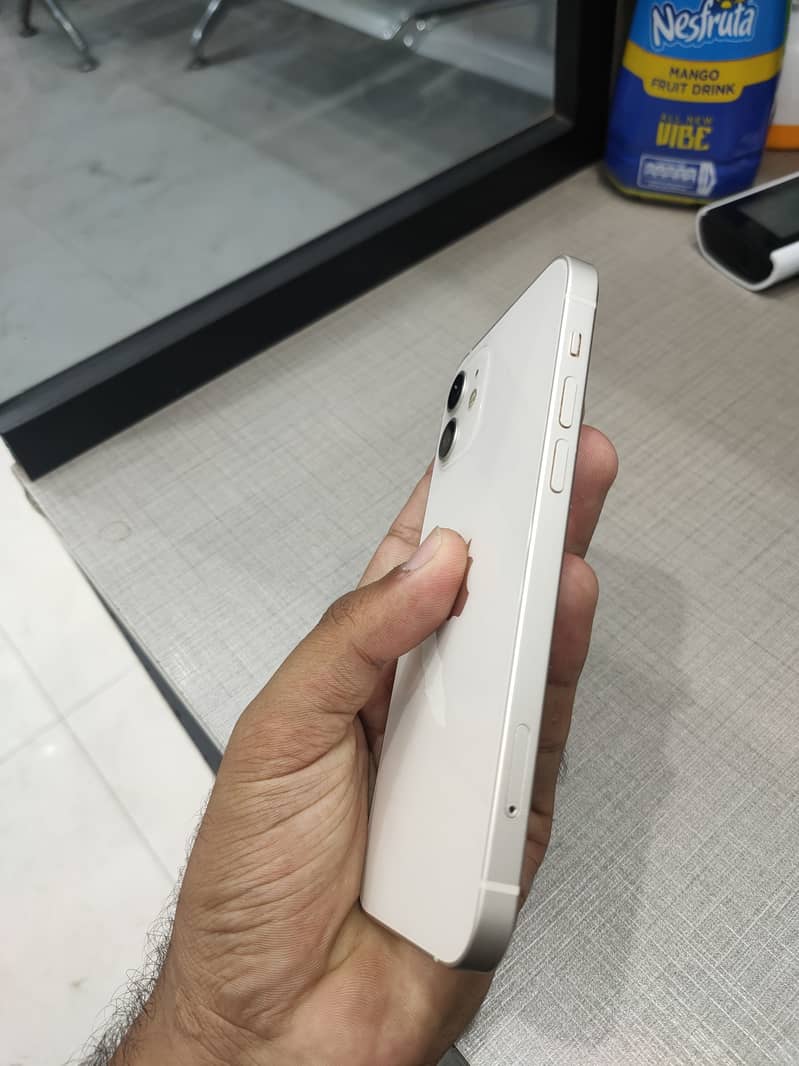 Apple iPhone 12 0