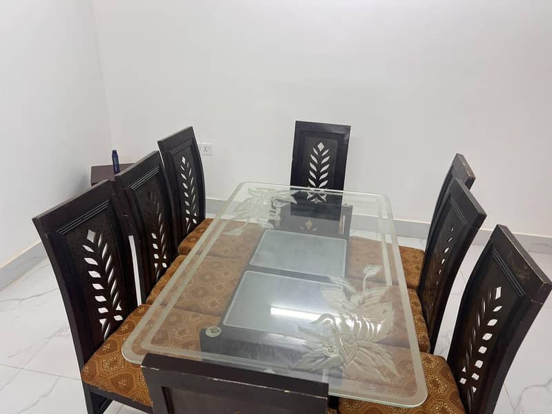 dinning table 0